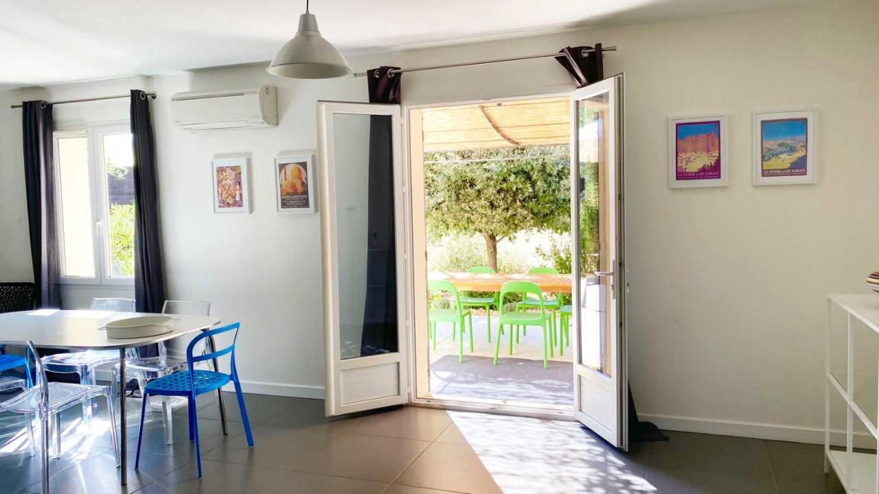 Villa Spacieuse Avec Terrasse Et Vue Mont Ventoux Entrechaux Exterior photo